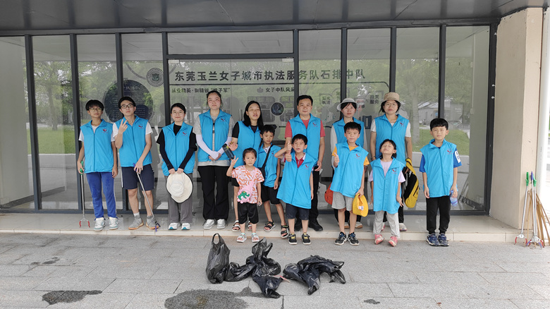 “捡起小烟头，传递大文明”随手捡跑活动，促进社会文明进步，增强人们的环保意识